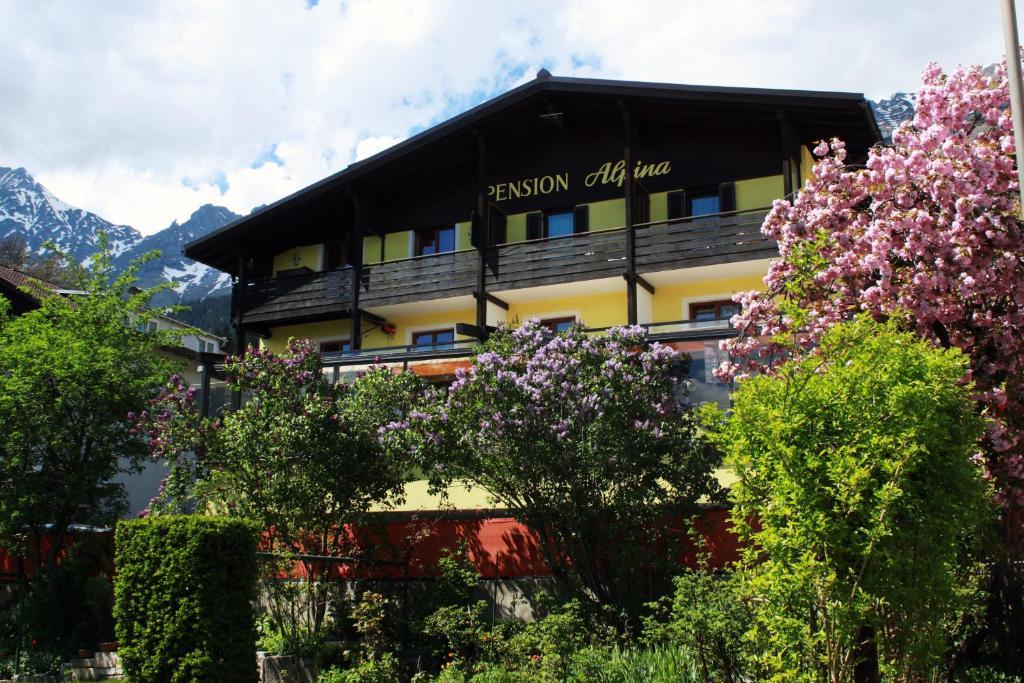 Cafe Pension Alpina Innsbruck Eksteriør billede